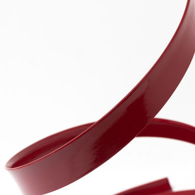 Красная пластиковая крышка для краев каналов